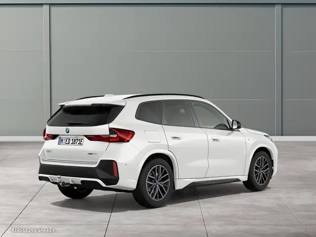 BMW iX1 view 2