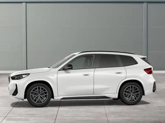 BMW iX1 view 7