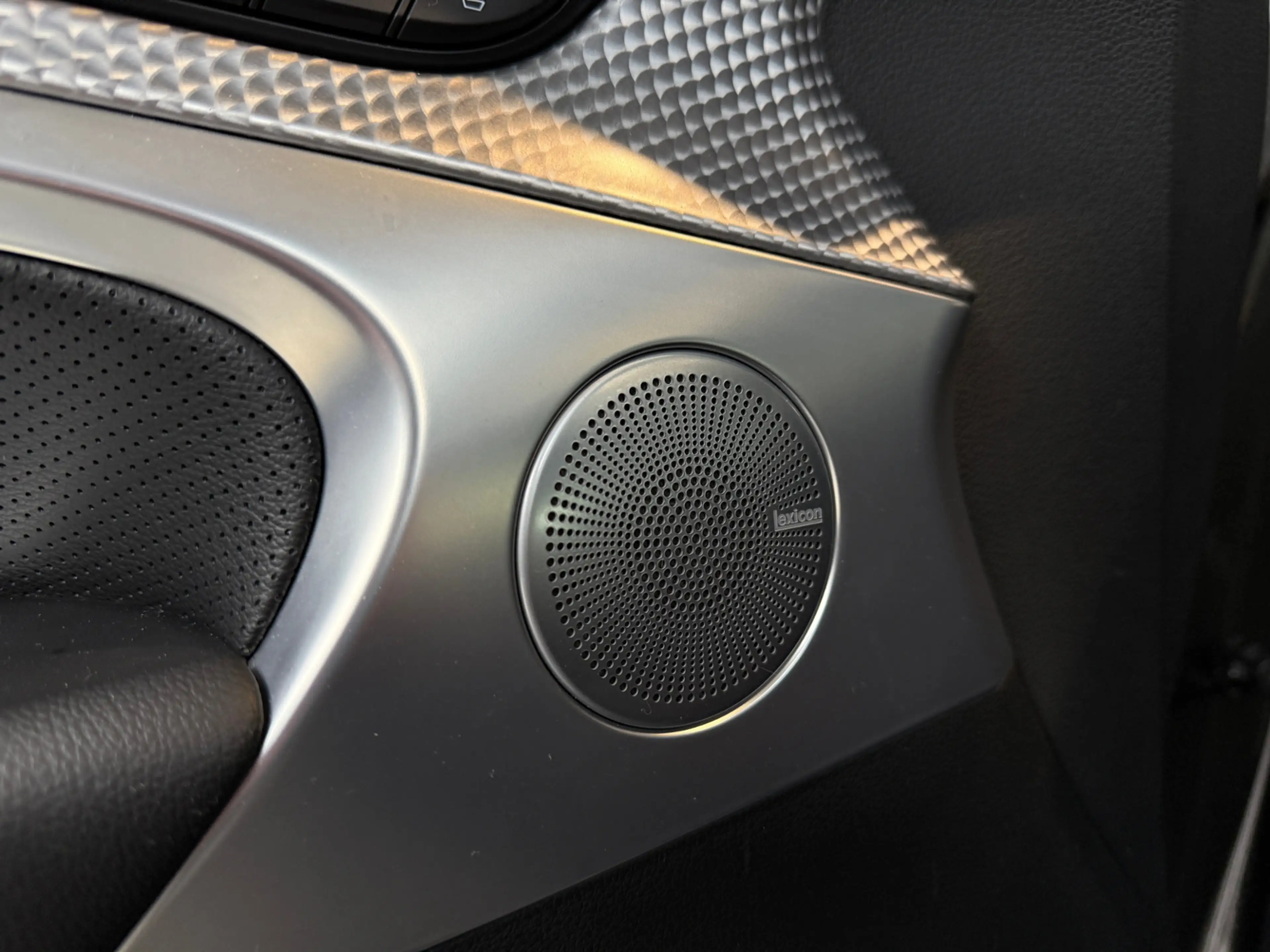 Genesis G70 Shooting Brake Sport AWD PANO 360° ACC — photo 11
