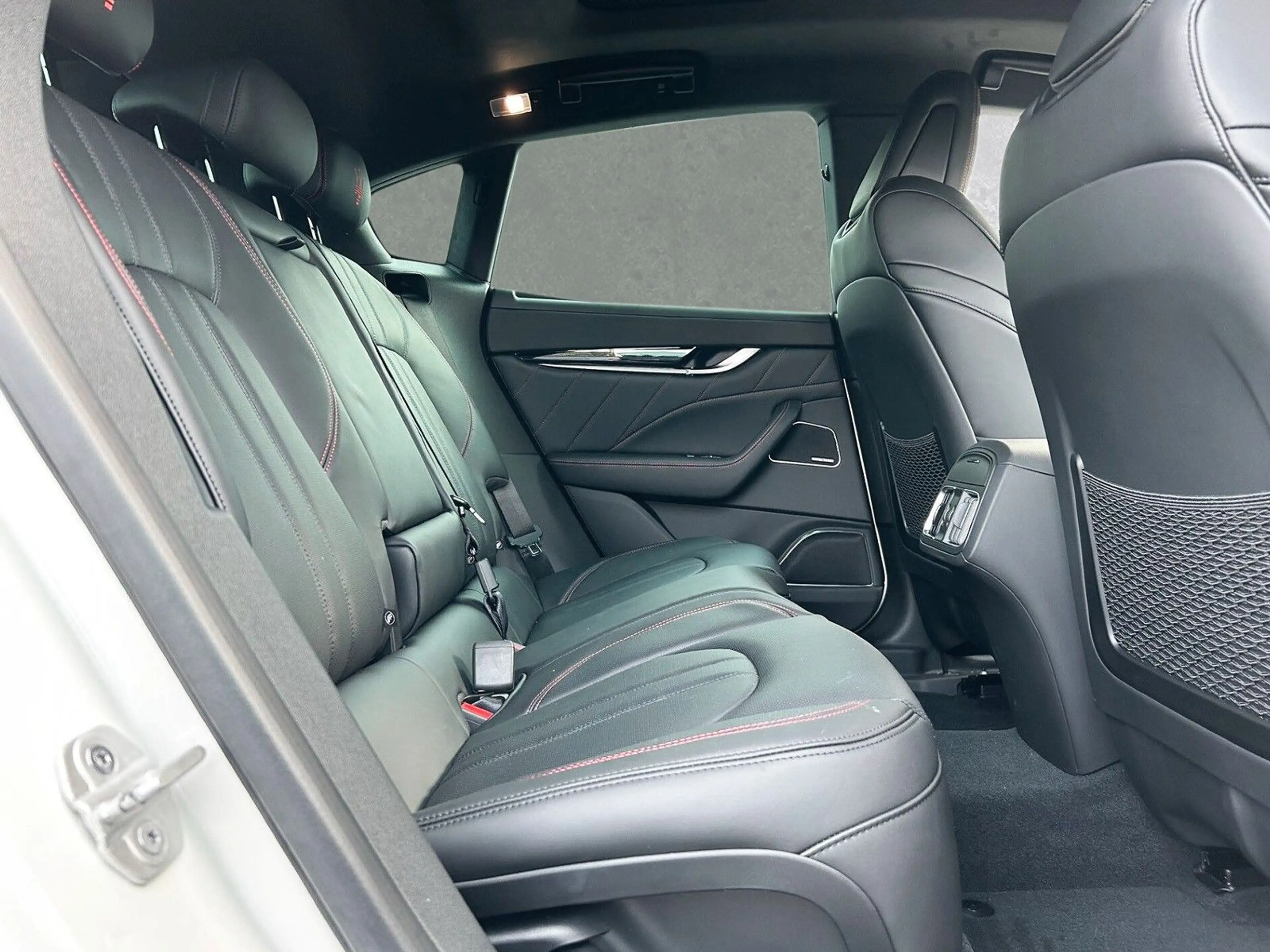 Maserati Levante Modena Ultima AWD MJ 24 ACC LED SD — photo 5