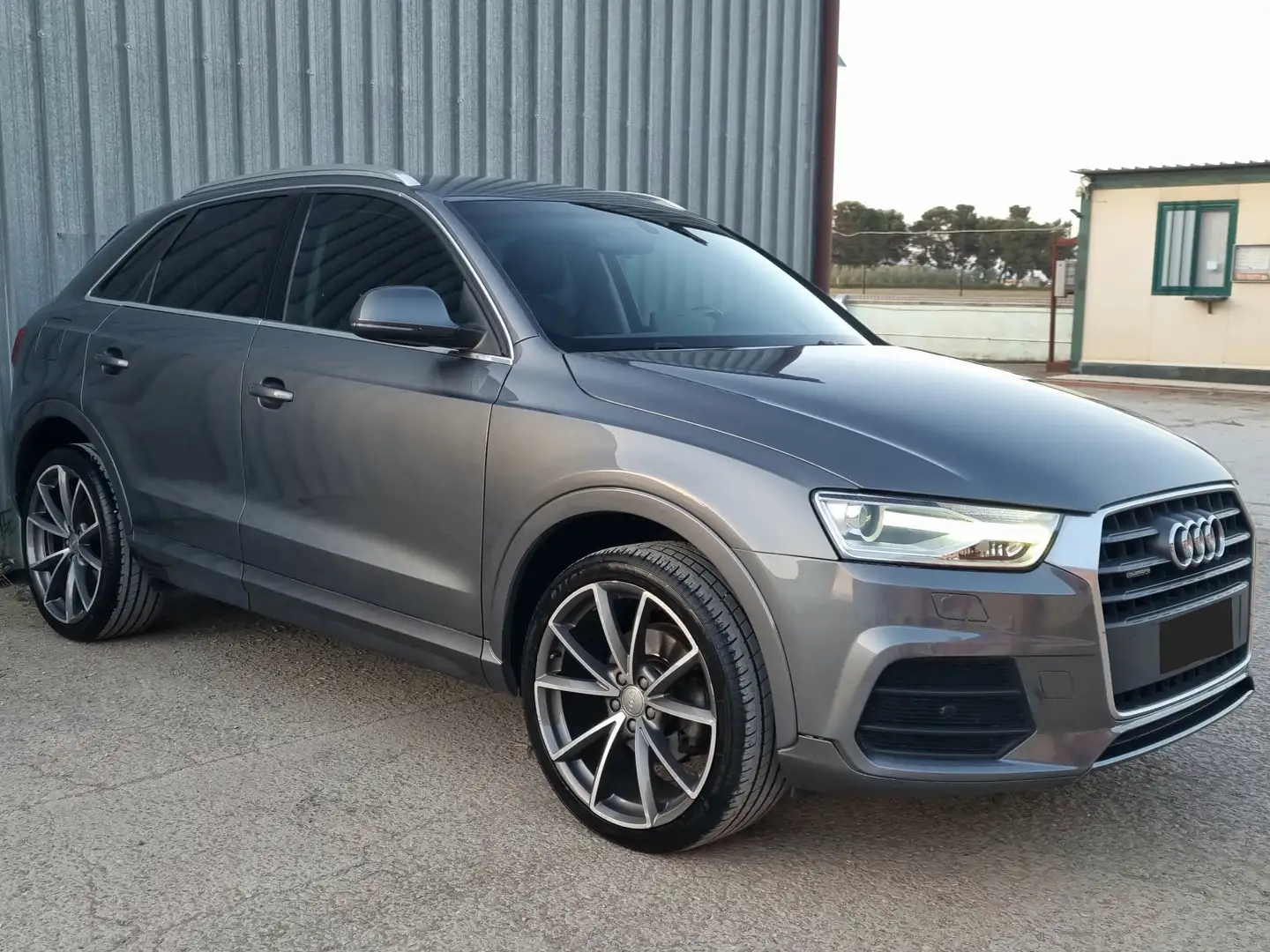 Audi Q3 Q3 2.0 tdi 150cv s-tronic Grigio - 2