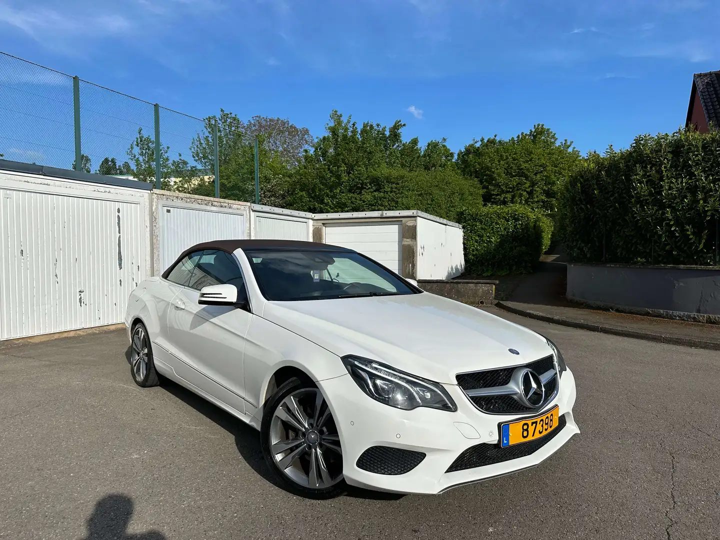 Mercedes-Benz E 220 CABRIO Blanc - 2