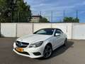 Mercedes-Benz E 220 CABRIO Blanc - thumbnail 1