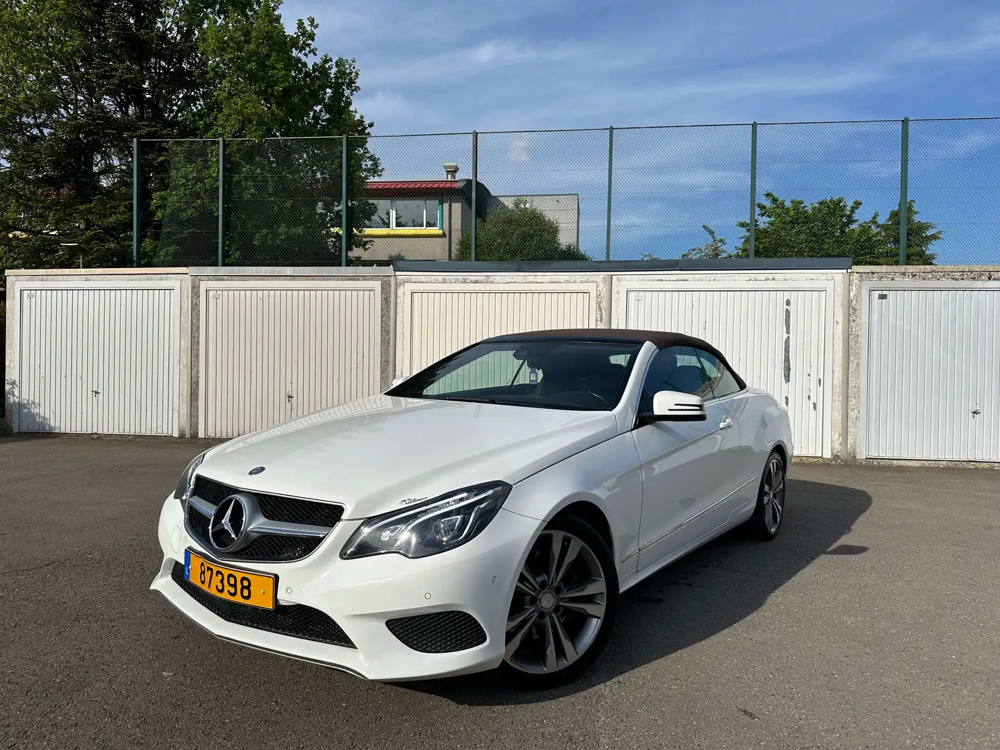 Mercedes-Benz E 220 CABRIO Blanc - 1