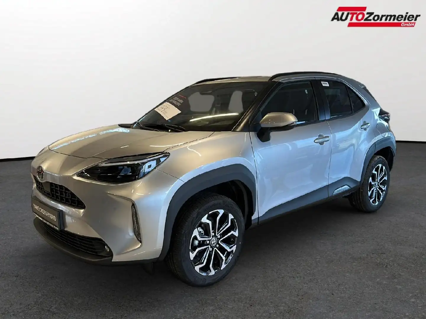 Toyota Yaris Cross Hybrid FWD Teamplayer Silber - 2