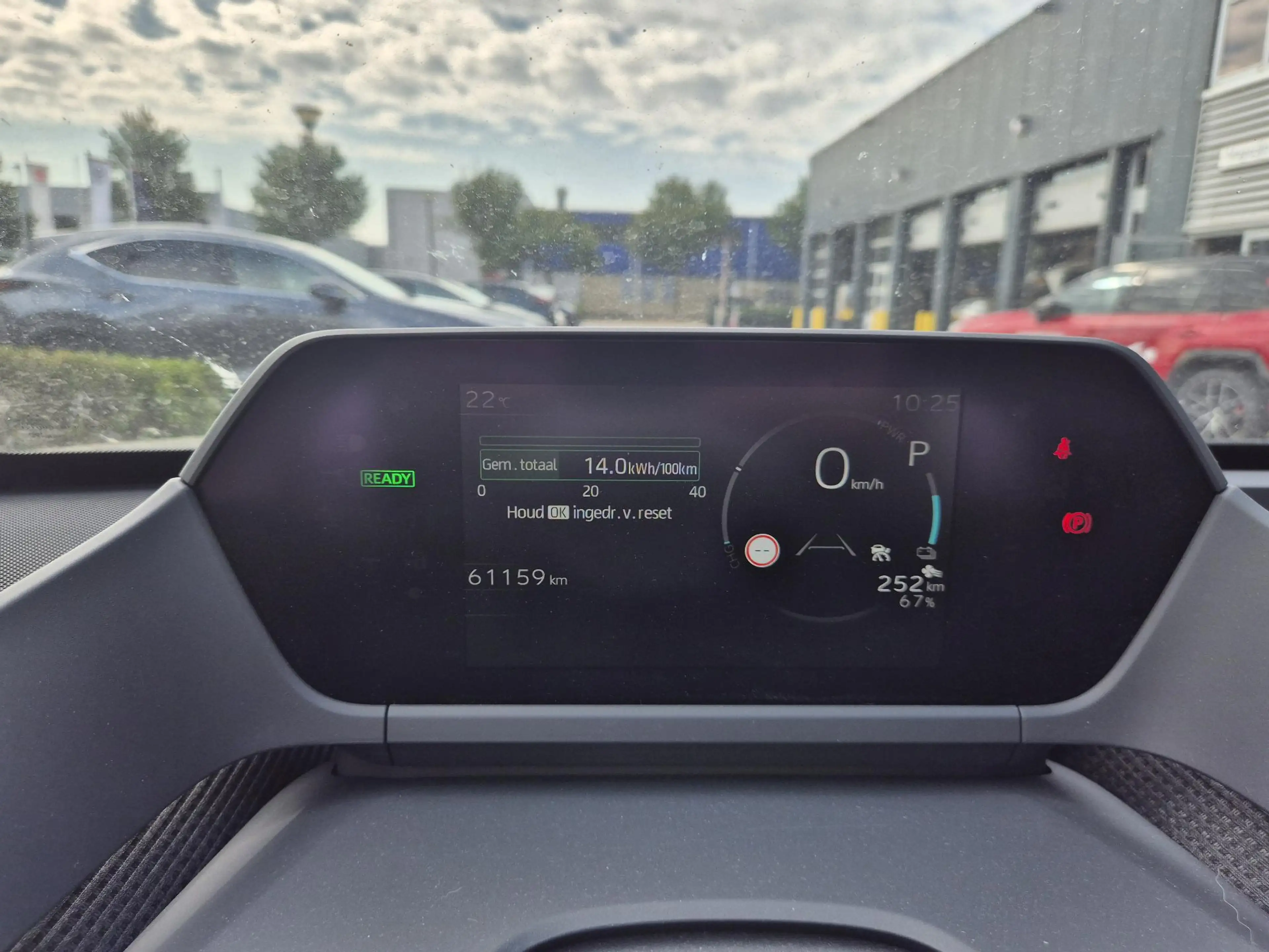 Toyota bZ4X Launch Edition 71 kWh CAMERA ADAPTIVE CRUISE — photo 17