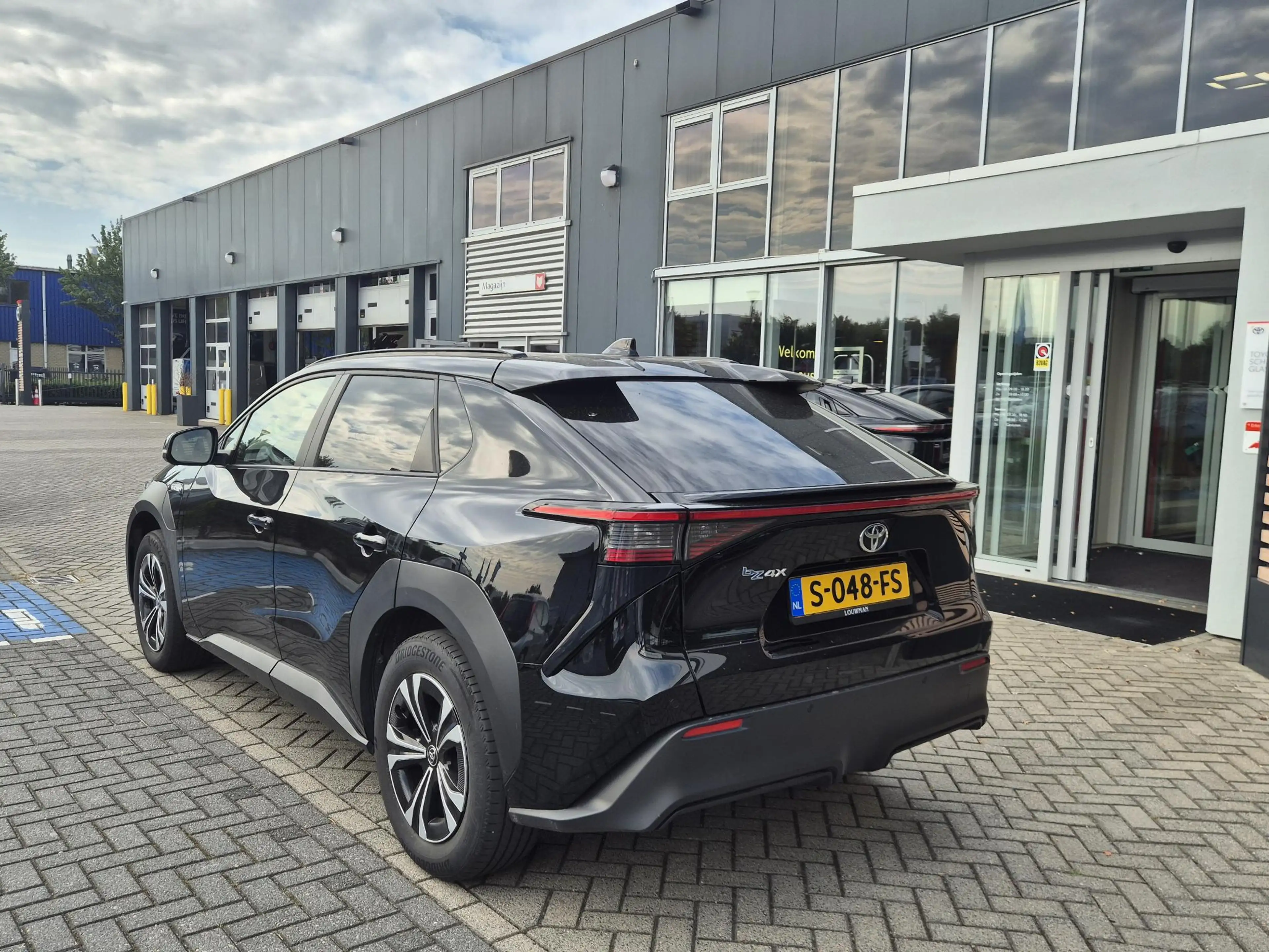 Toyota bZ4X Launch Edition 71 kWh CAMERA ADAPTIVE CRUISE — photo 4