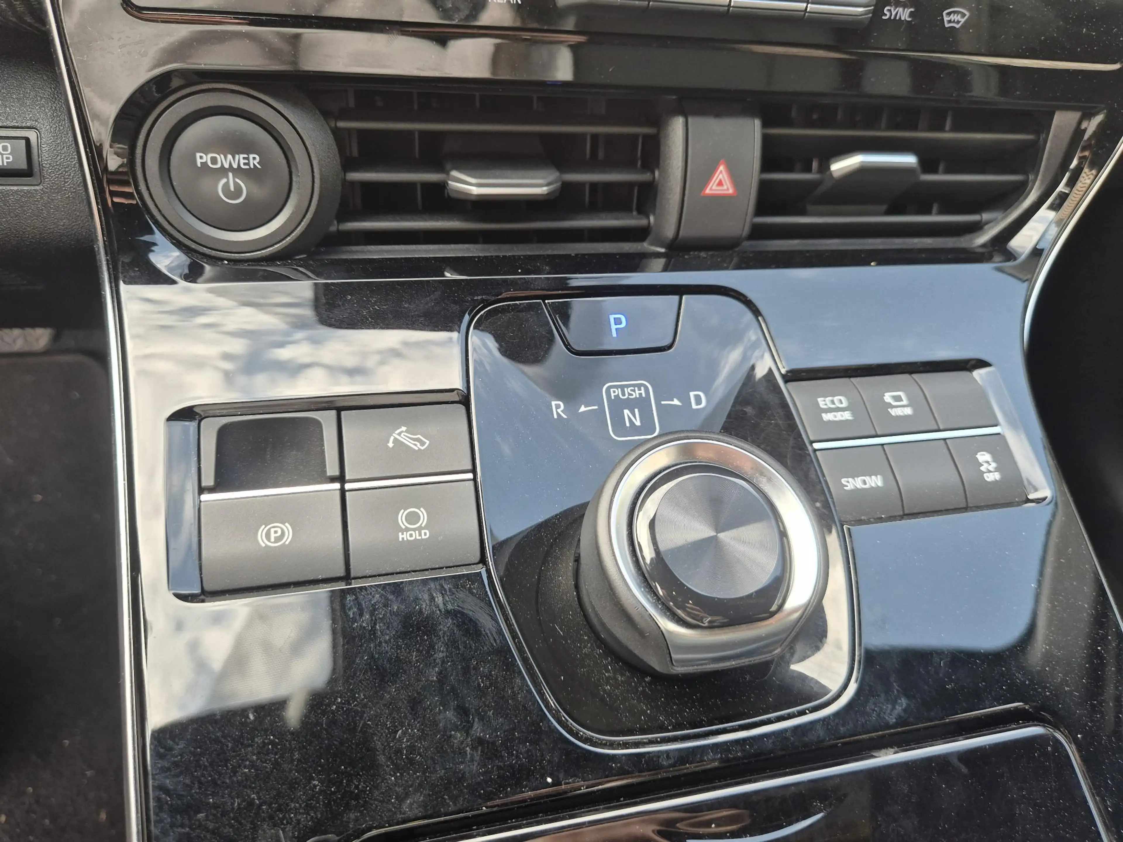 Toyota bZ4X Launch Edition 71 kWh CAMERA ADAPTIVE CRUISE — photo 19