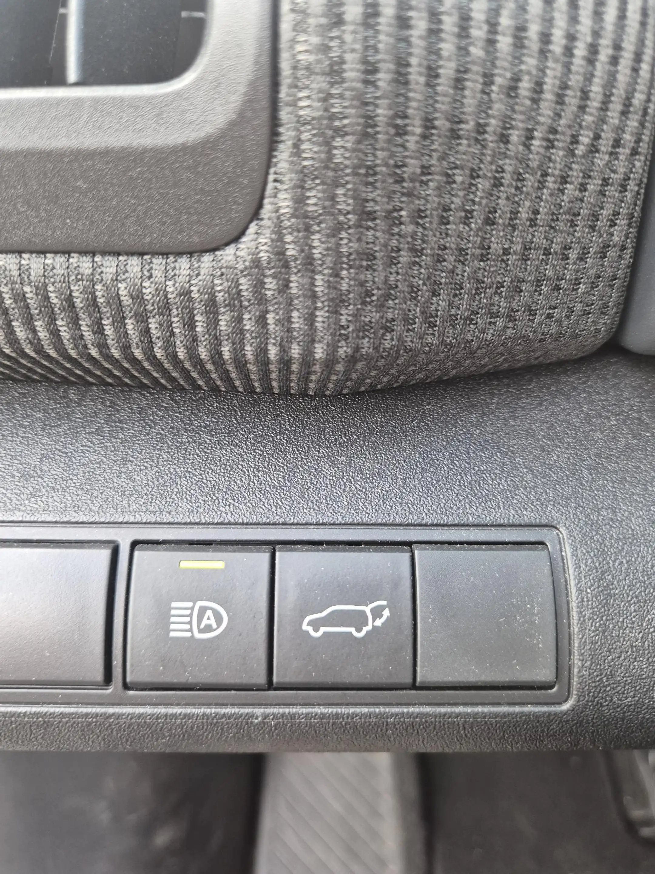 Toyota bZ4X Launch Edition 71 kWh CAMERA ADAPTIVE CRUISE — photo 15