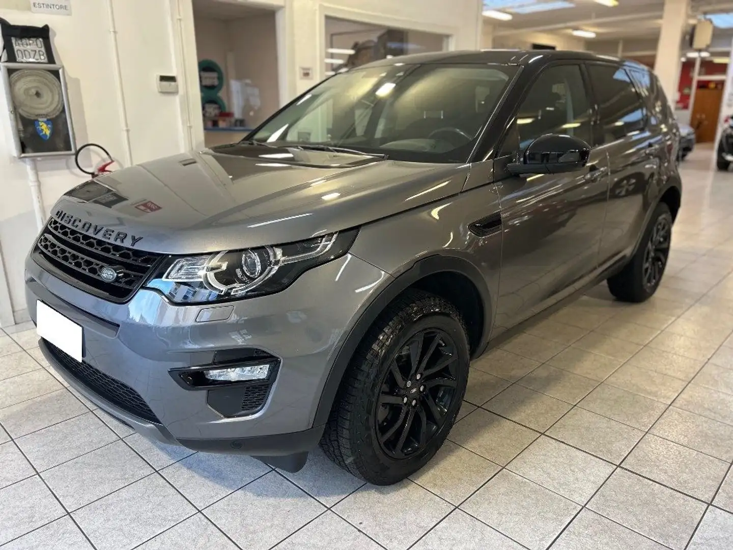 Land Rover Discovery Sport 2.0 TD4 150 CV Dark Edition - Omologata N1 Grigio - 1