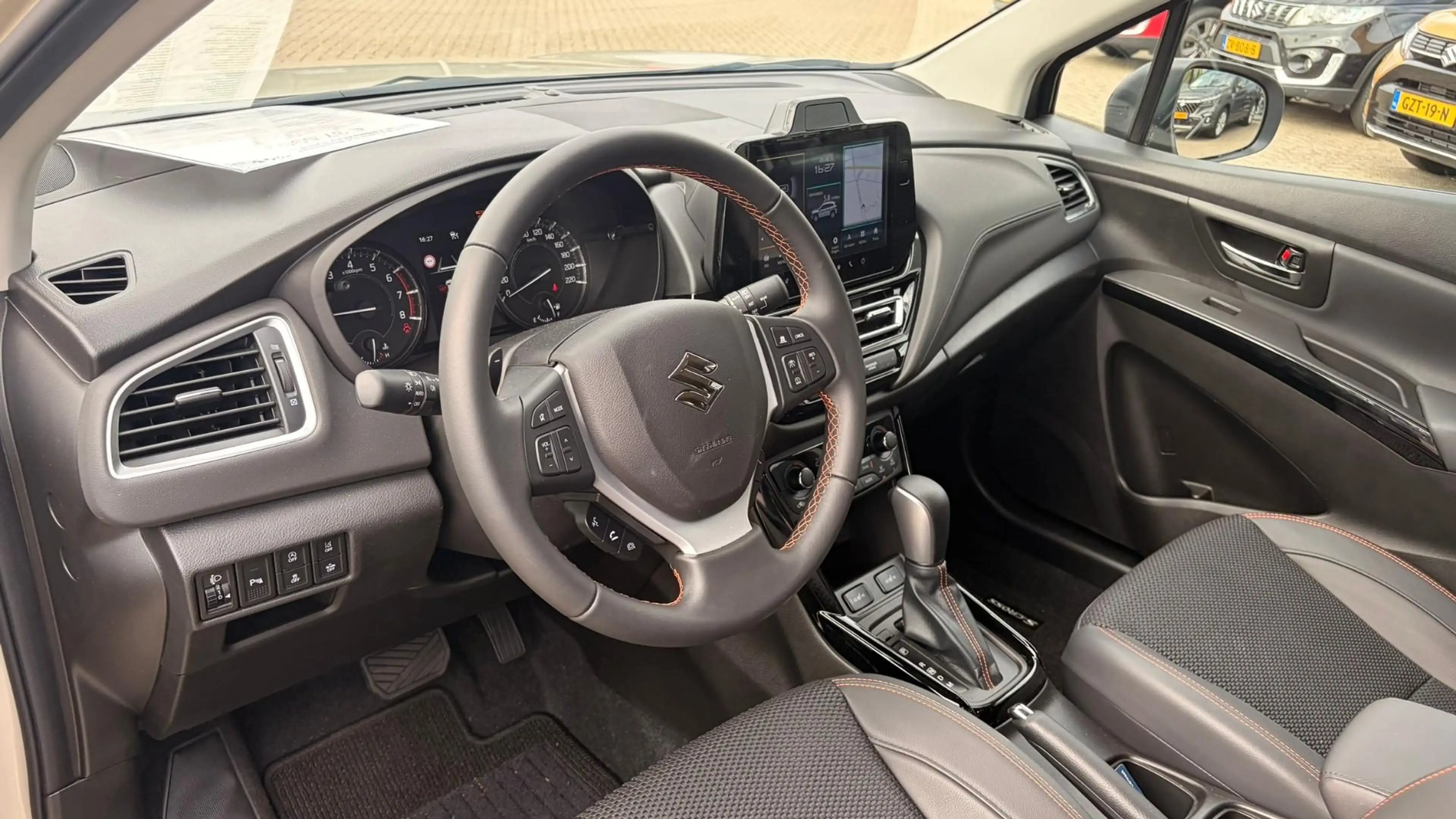 Suzuki S-Cross 1.4 Boosterjet Special Edition Style Hybrid | Rijk — photo 9