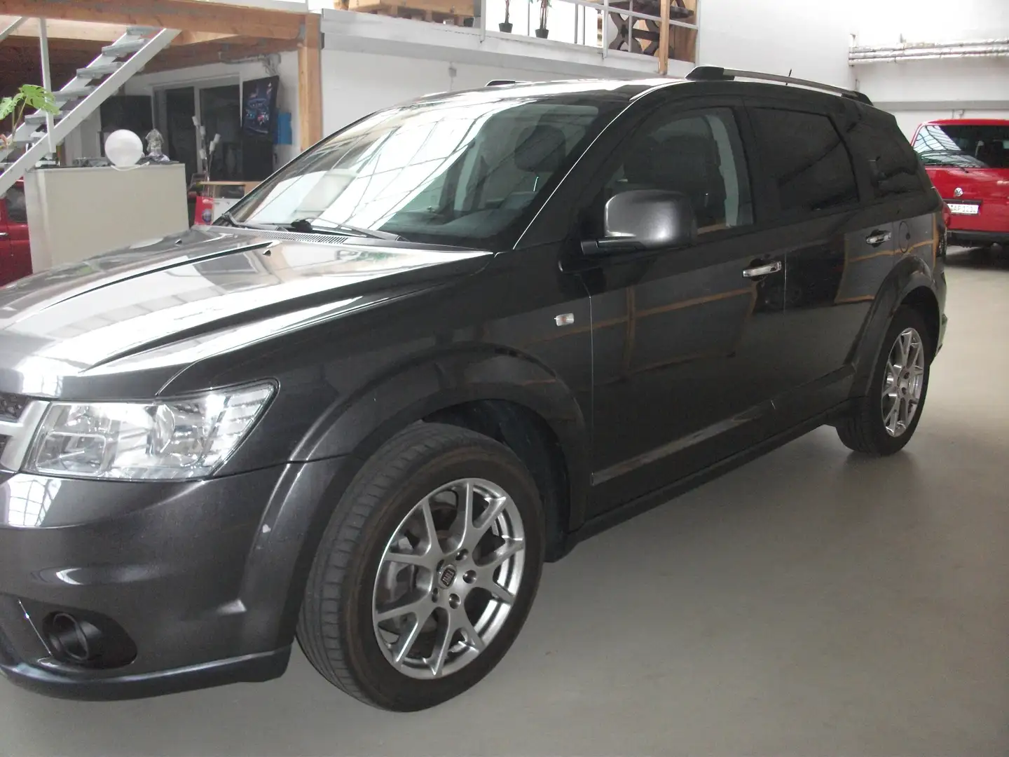 Fiat Freemont Freemont 2.0 Multijet 16V Automatik Allrad Lounge Grau - 1