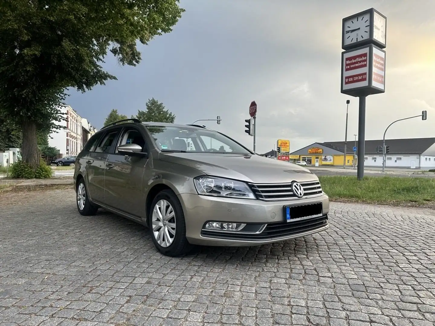 Volkswagen Passat Variant Diesel 2.0 TDI BlueMotion Technology Comfortline Šedá - 2