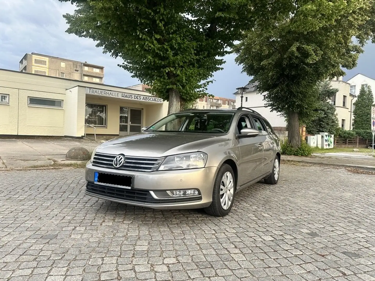 Volkswagen Passat Variant Diesel 2.0 TDI BlueMotion Technology Comfortline Šedá - 1