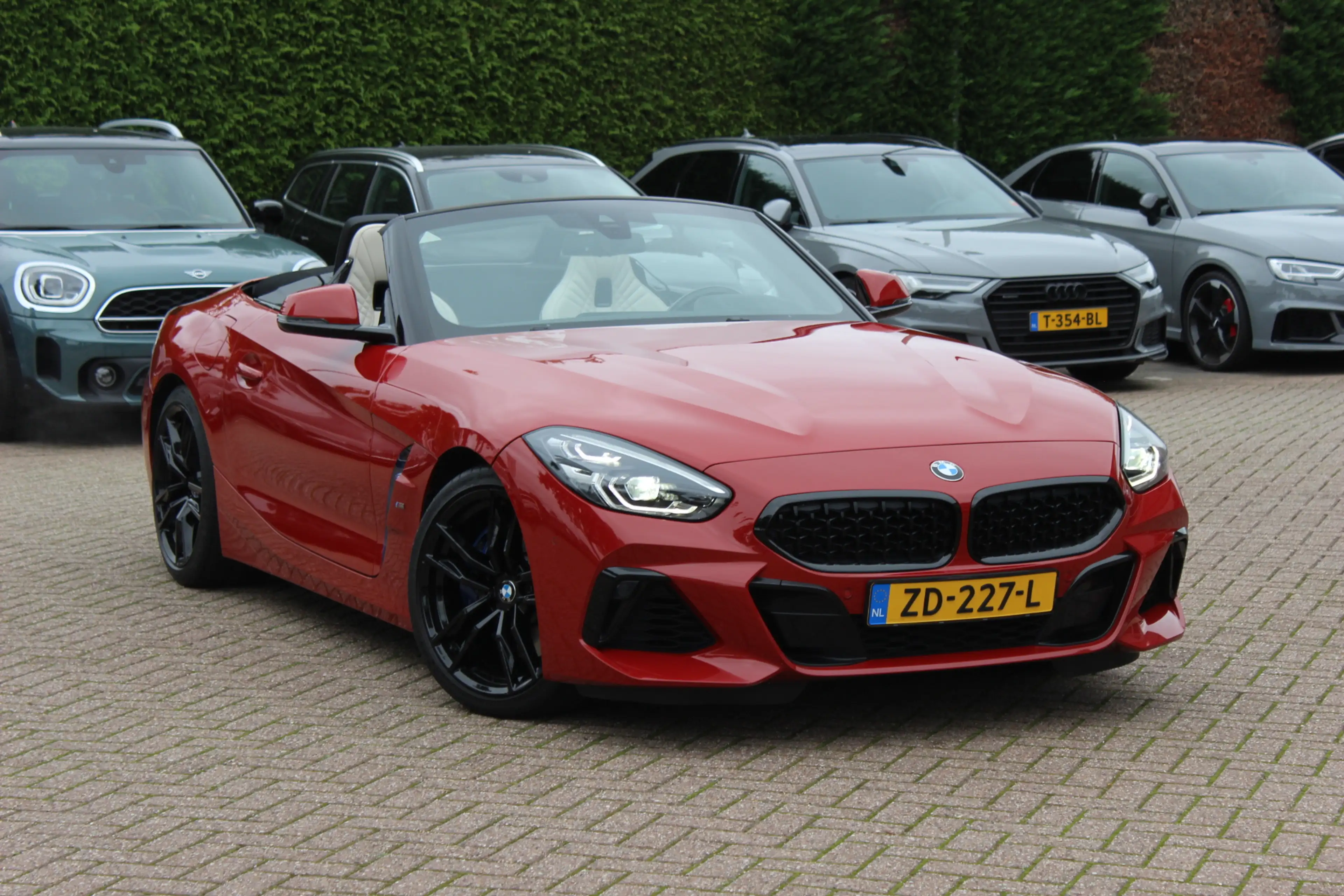 BMW Z4 Roadster M40i First Edition / Full option! / Camer