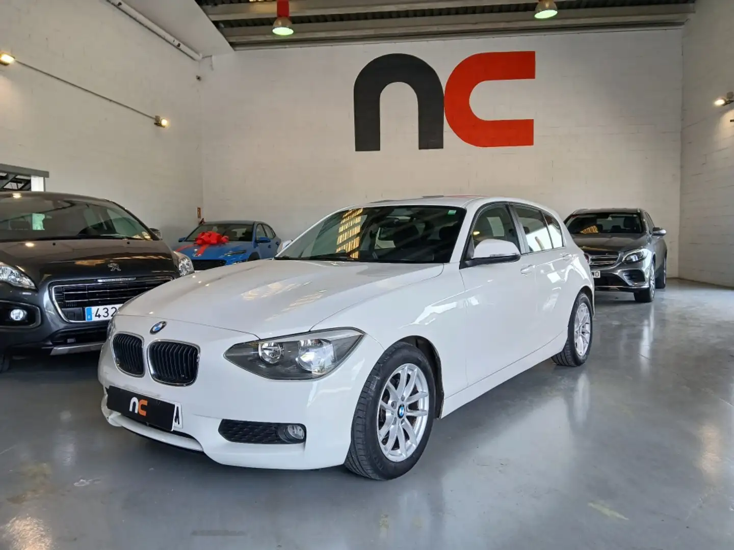 BMW 116 116d Efficient Dynamics Edition Blanc - 1