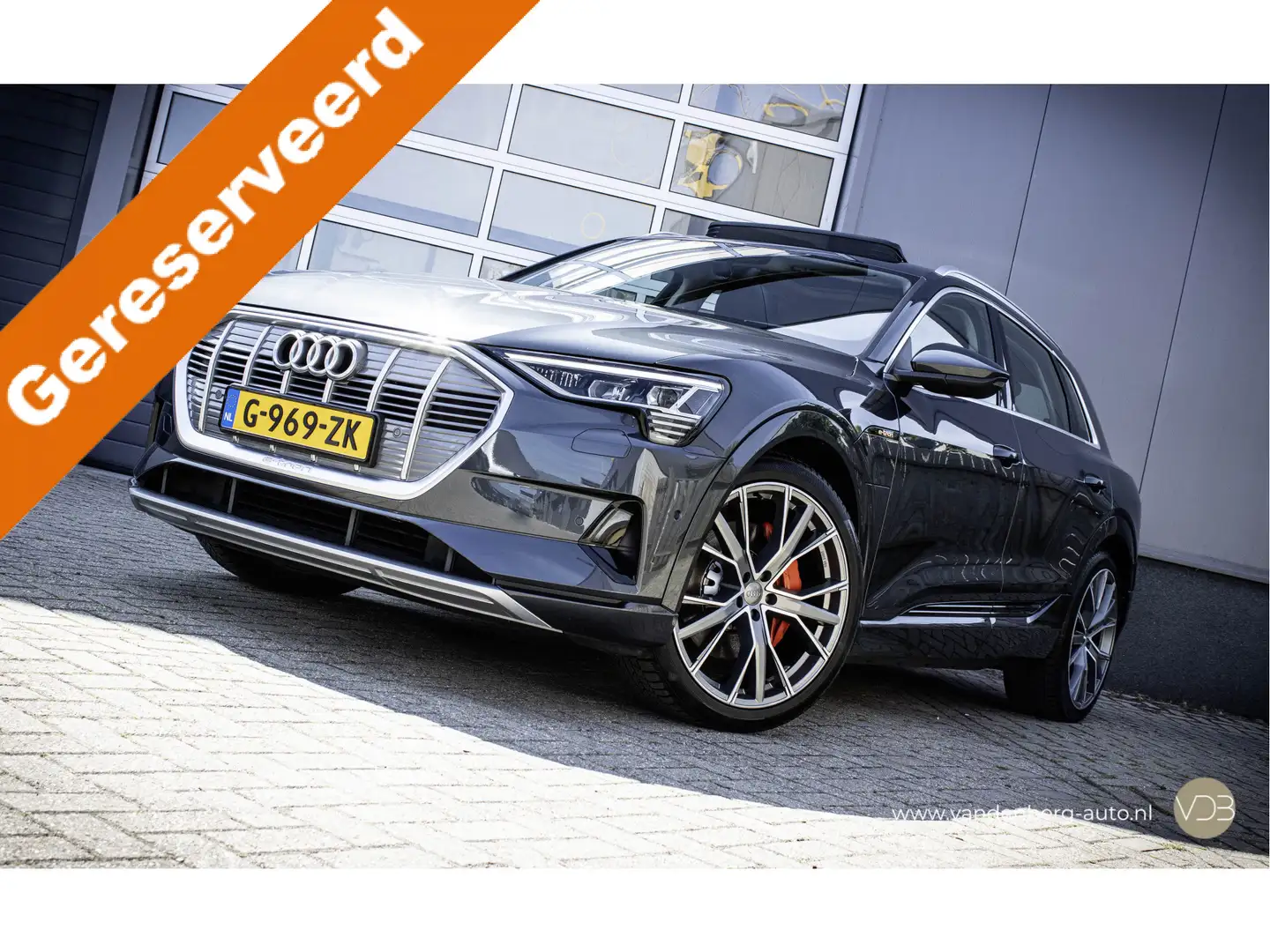 Audi e-tron 50 Quattro Launch Edition 22inch Pano Leer Origine Gris - 1
