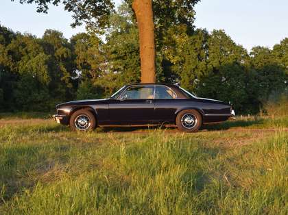 Daimler Sovereign Daimler Sovereign Coupe 4.2 L6 – Dark Blue