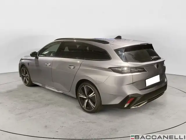 Peugeot 308 view 2