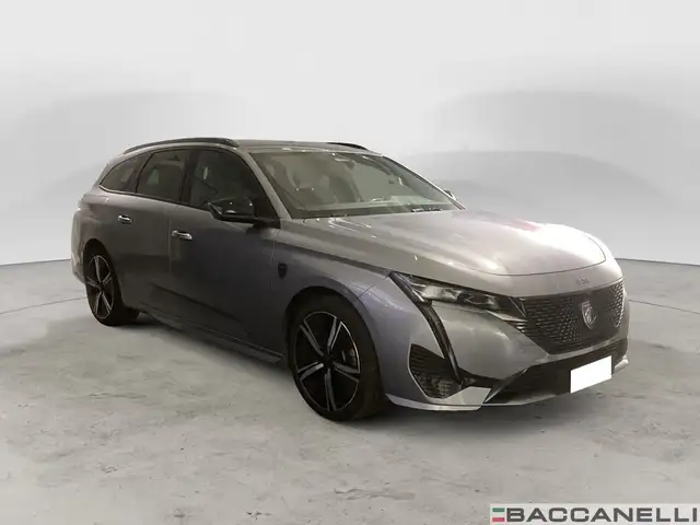 Peugeot 308 view 5