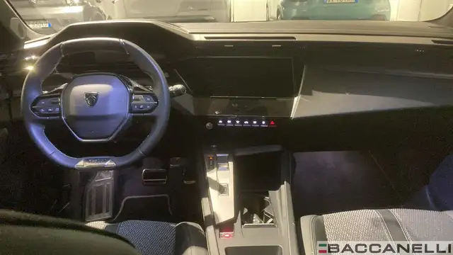 Peugeot 308 view 14