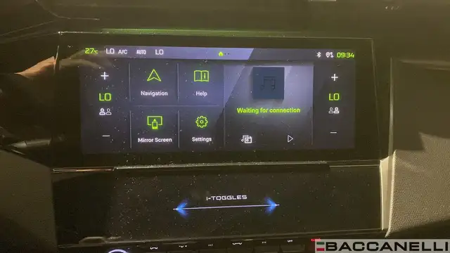 Peugeot 308 view 12