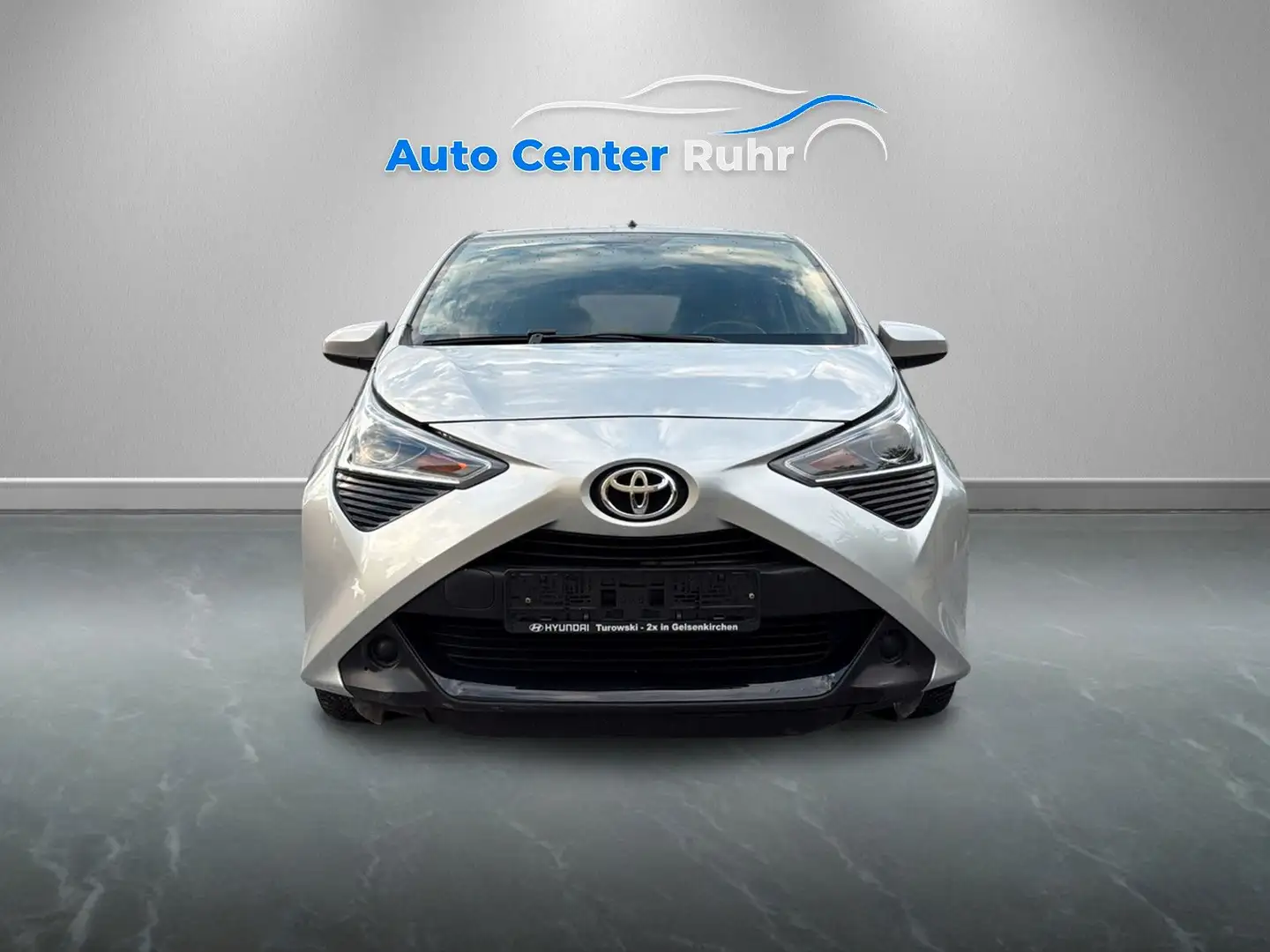 Toyota Aygo AYGO x-play*Automatik*Bluetooth*Klima* Silber - 2