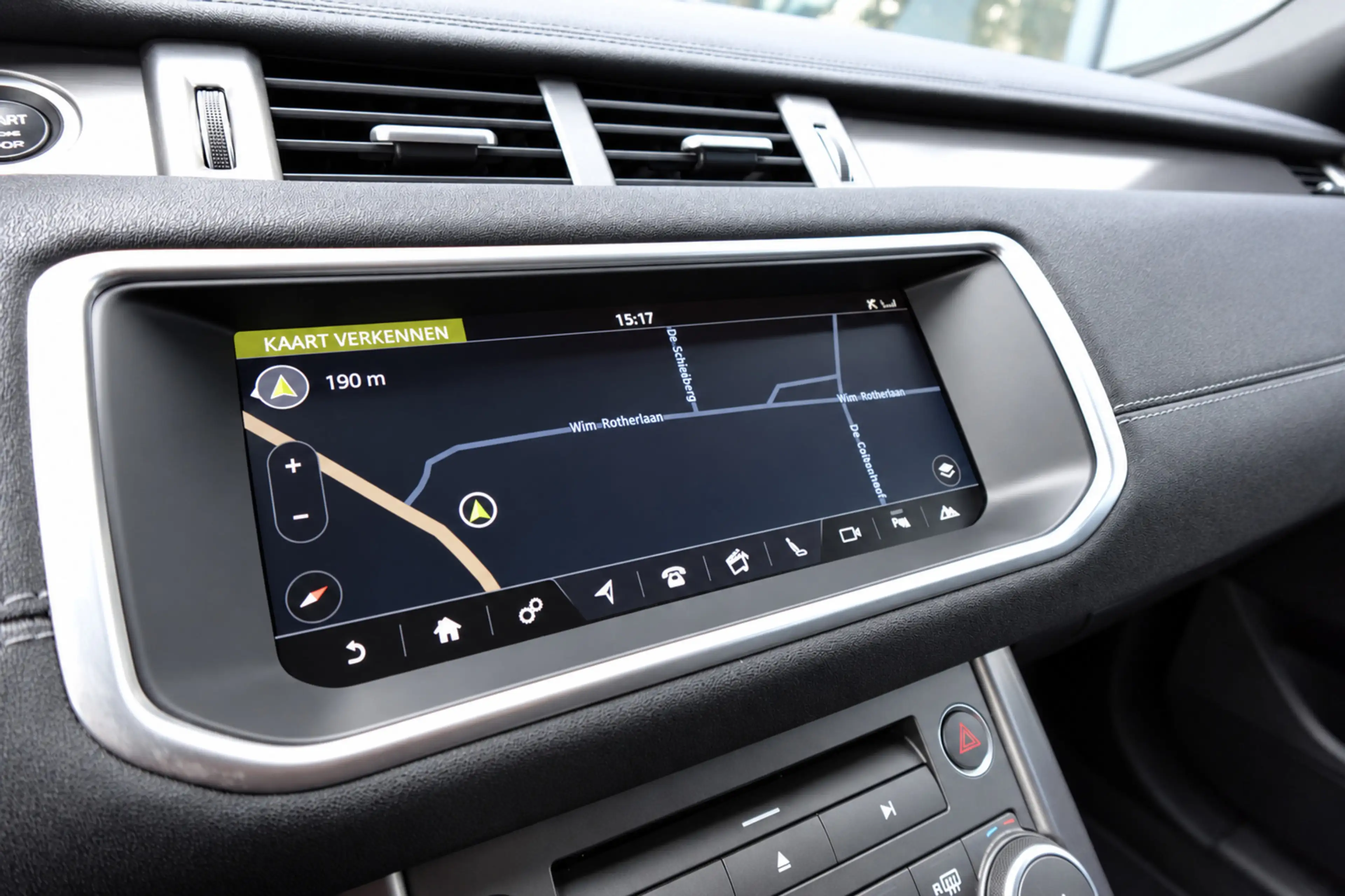 Land Rover Range Rover Evoque 2.0 TD4 SE Dynamic PANO KEYLESS CAM — photo 14