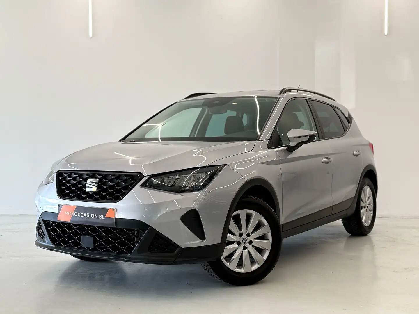 SEAT Arona 1.0 TSI 110CH Move! Navi Clim LED Top Condition Grau - 2