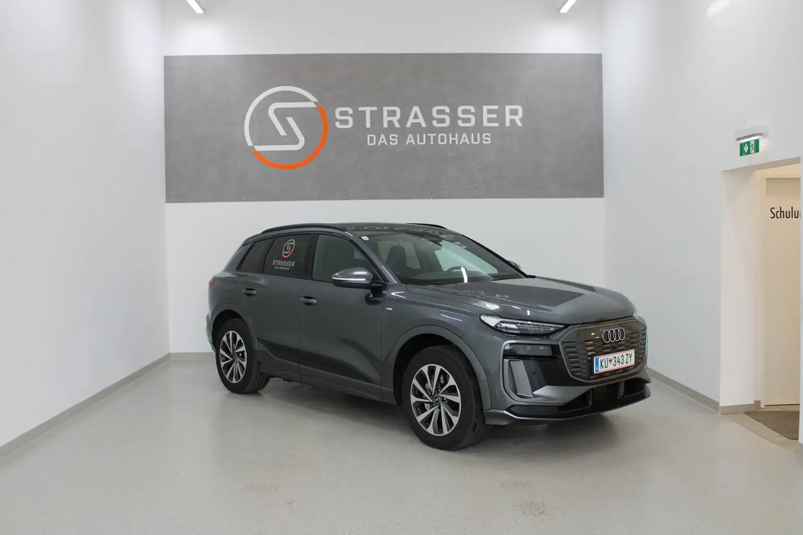 Audi Q6 e-tron e-tron quattro Grau - 1