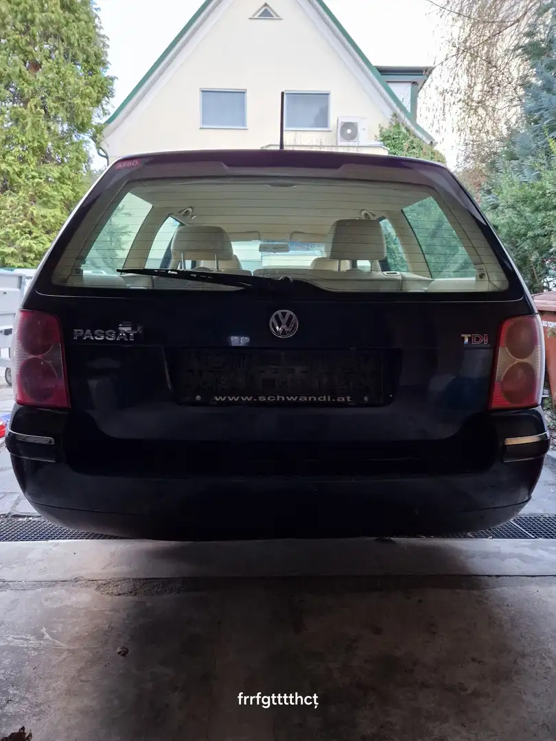 Volkswagen Passat 1.9 TDI Highline - 2