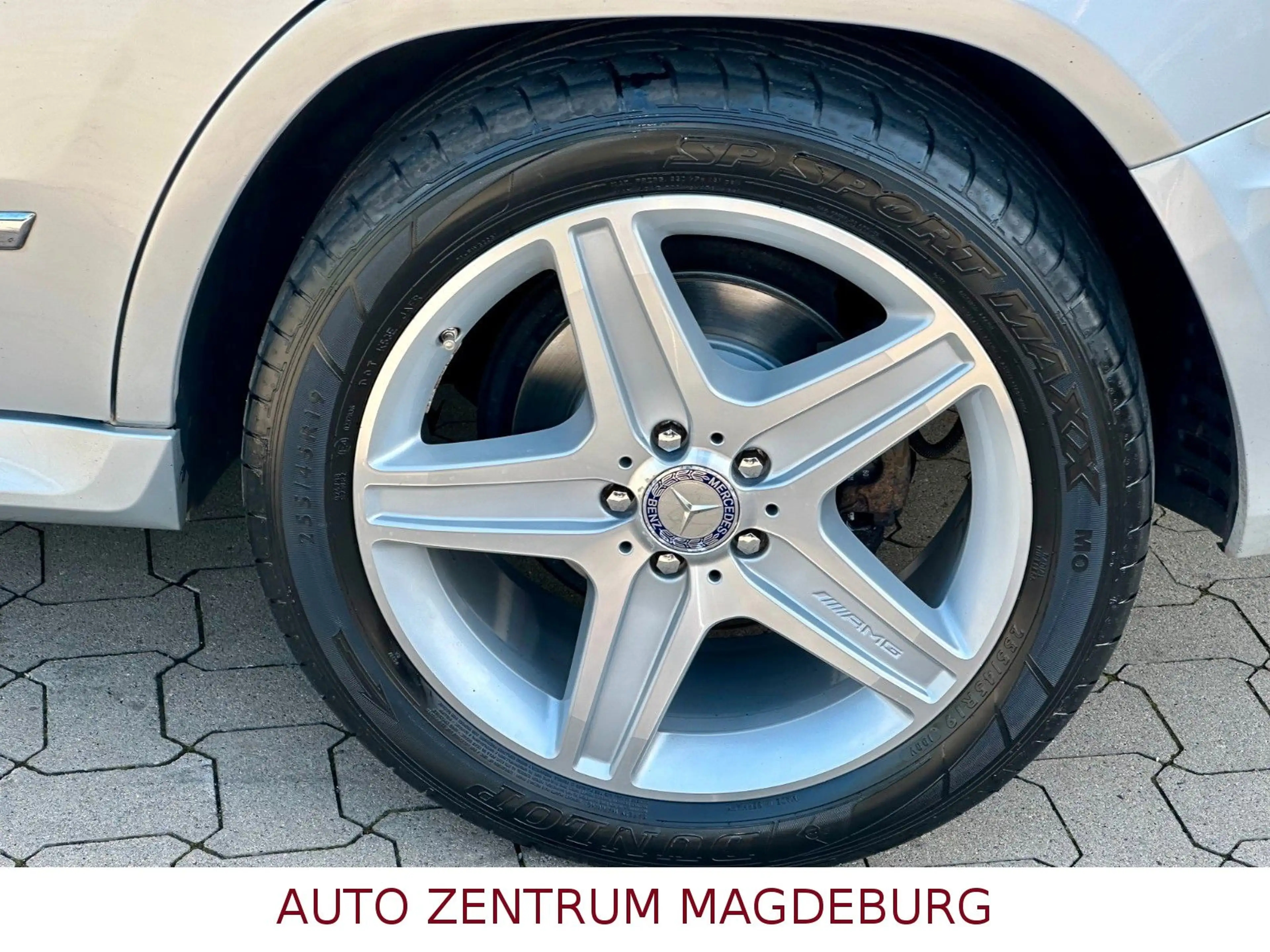 Mercedes-Benz GLK 250 GLK250 CDI BlueTec 4Matic*AUTOMATIK*TEMPO*NAVI* — photo 10