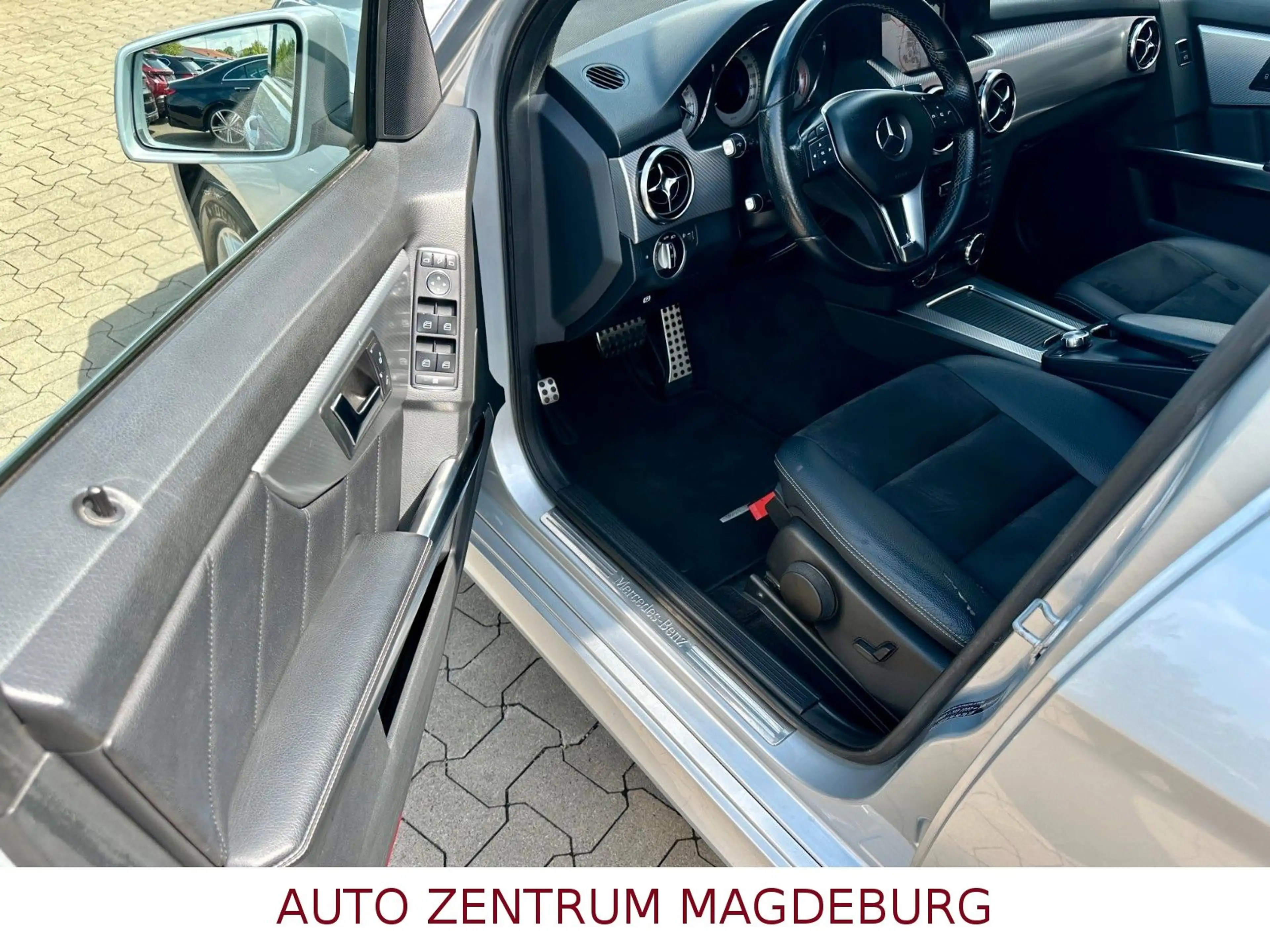 Mercedes-Benz GLK 250 GLK250 CDI BlueTec 4Matic*AUTOMATIK*TEMPO*NAVI* — photo 14