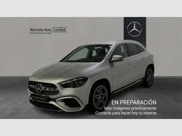 Mercedes-Benz GLA 200