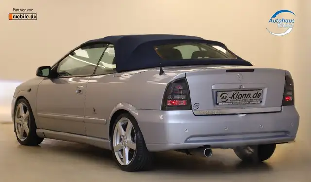Opel Astra view 11