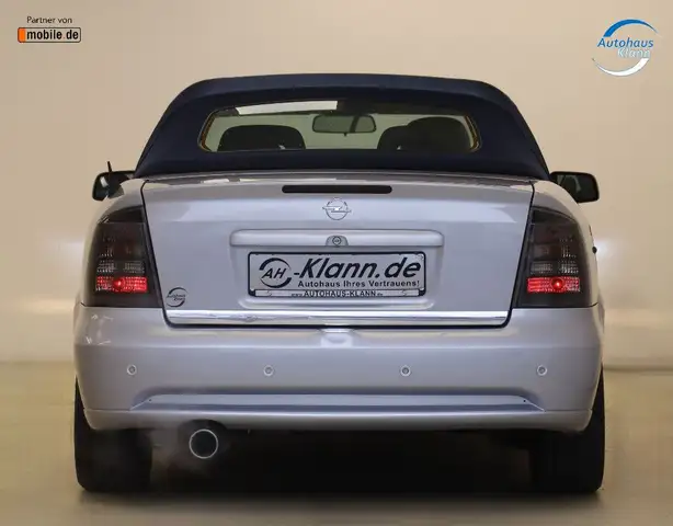 Opel Astra view 10