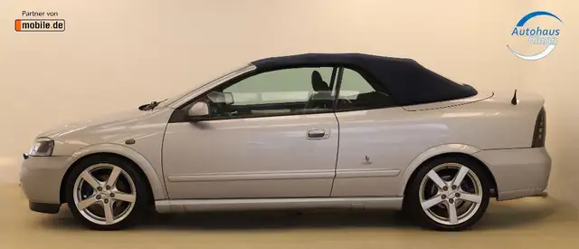 Opel Astra view 5