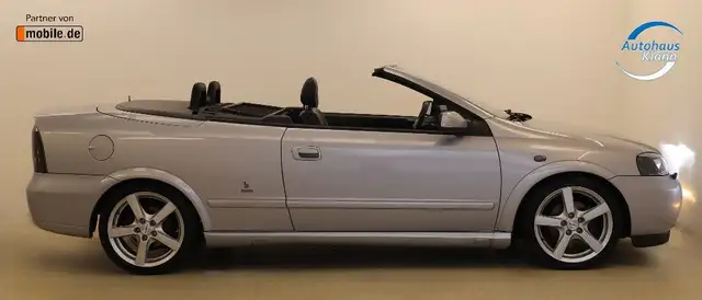 Opel Astra view 8