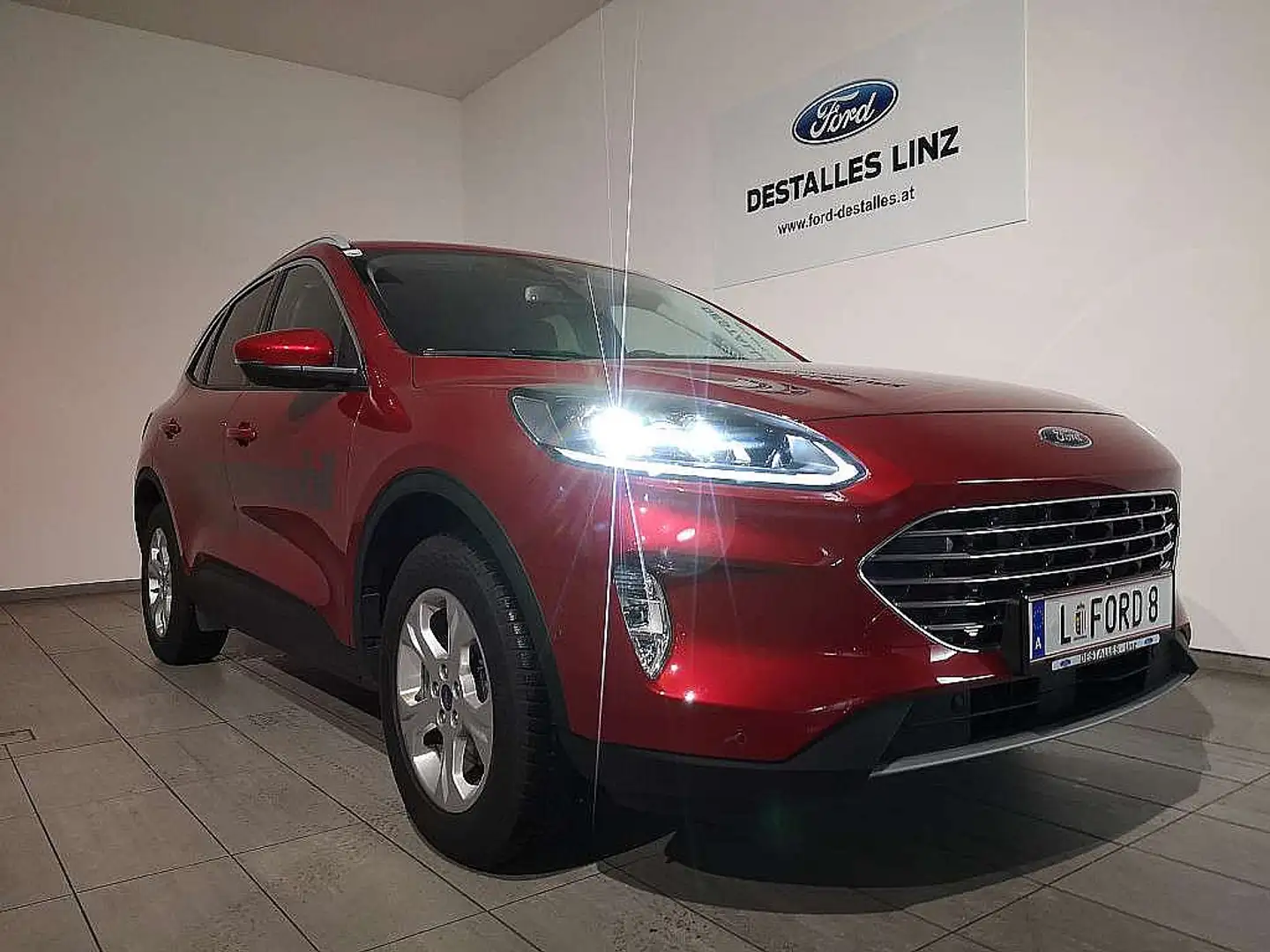 Ford Kuga 2,5 Duratec FHEV AWD Titanium Aut.*ALLRAD* Rot - 2