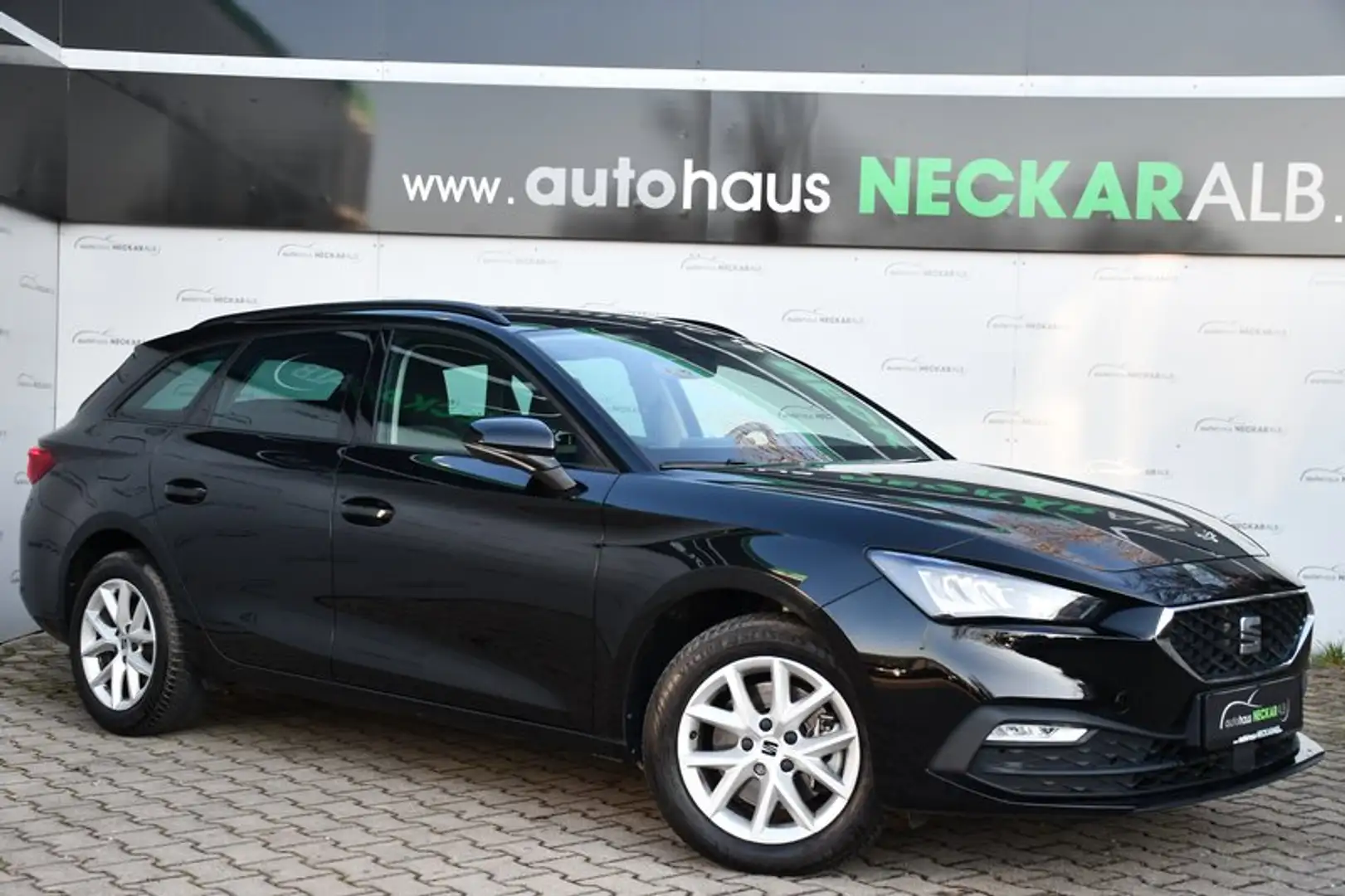 SEAT Leon Sportstourer Style*Virtual*Navi*CarPlay*ACC* Schwarz - 1