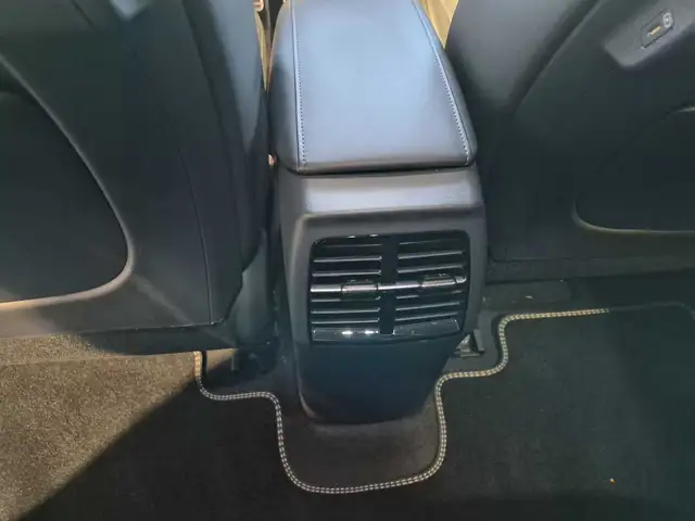 Kia E-Niro view 13