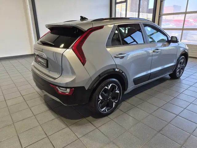 Kia E-Niro view 5
