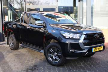 2.4 D-4D X-TRA CAB PROFESSIONAL A/T 4WD VAN