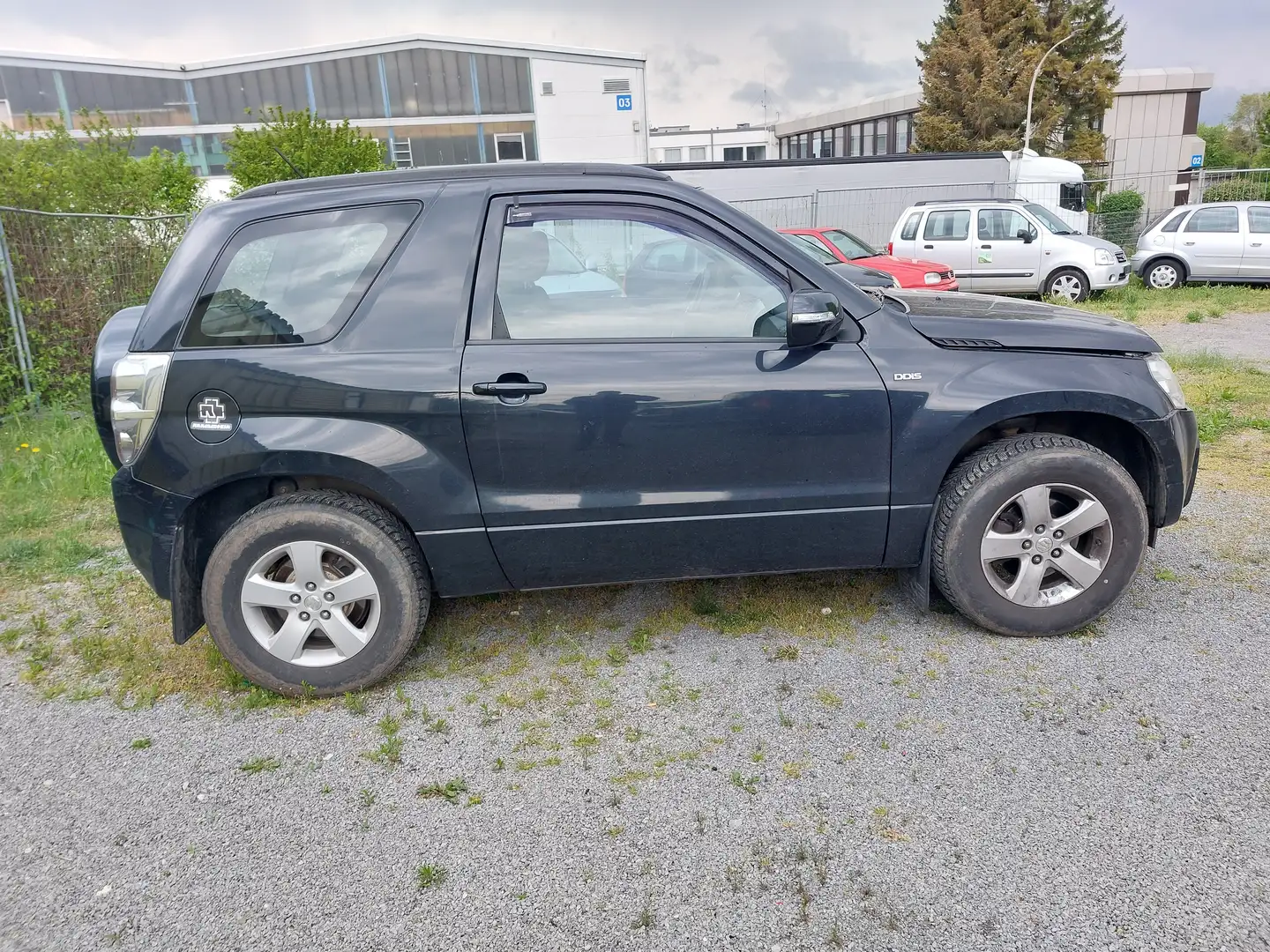 Suzuki Grand Vitara 1.9 DDiS Comfort DPF Allrad Grijs - 1