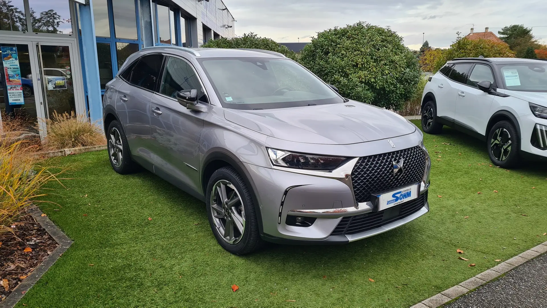 DS Automobiles DS 7 Crossback PURETECH 225CH GRAND CHIC AUTOMATIQUE Grau - 1