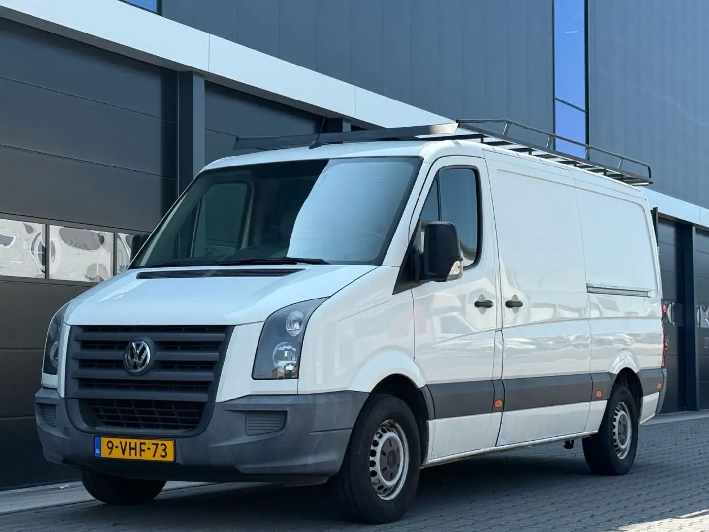 Volkswagen Crafter 2.5 TDI L2-H1 Wit - 1