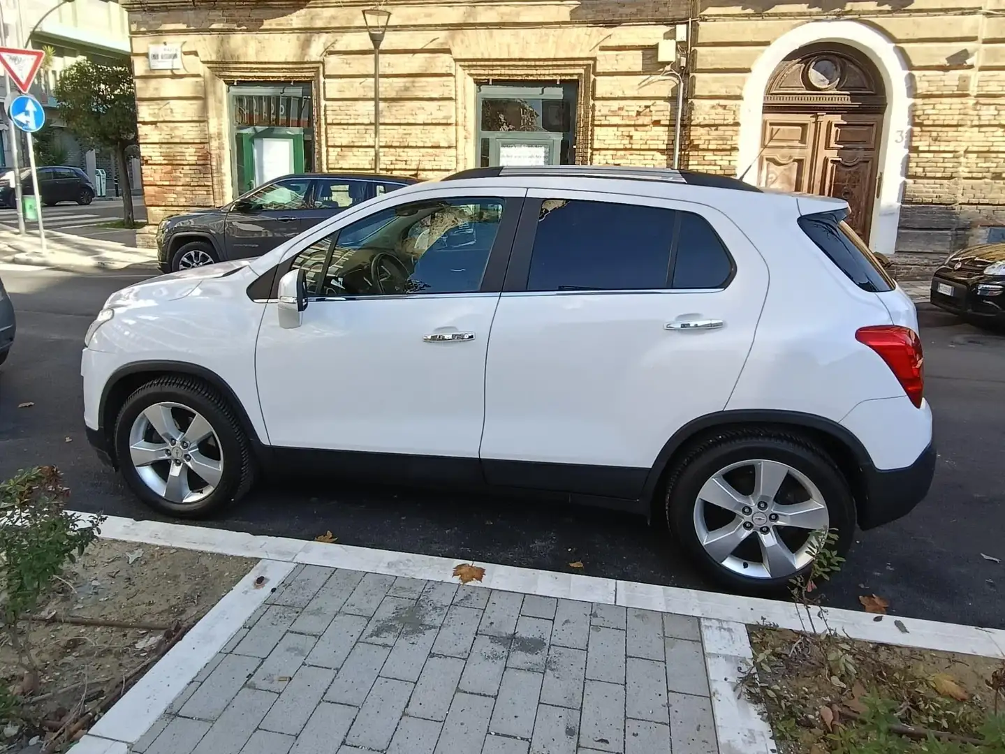 Chevrolet Trax Trax 1.7 LTZ fwd 131cv bijela - 2