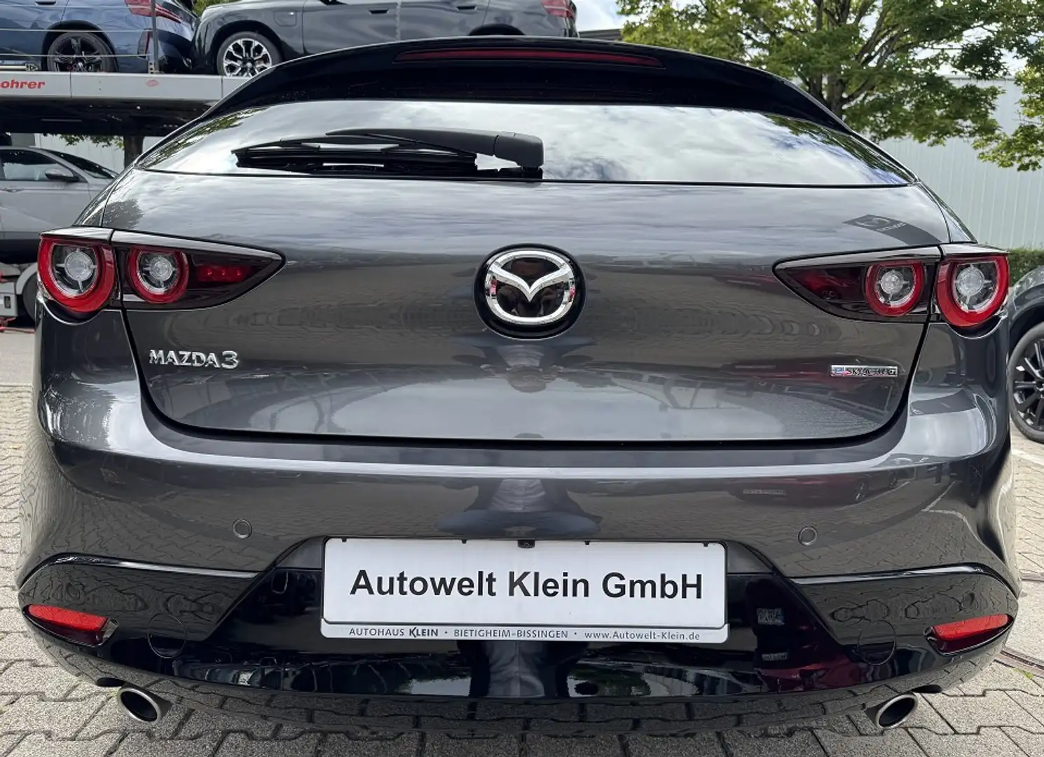 Mazda 3 2.0L e-SKYACTIV G 122ps 6AT FWD Homura Grau - 2