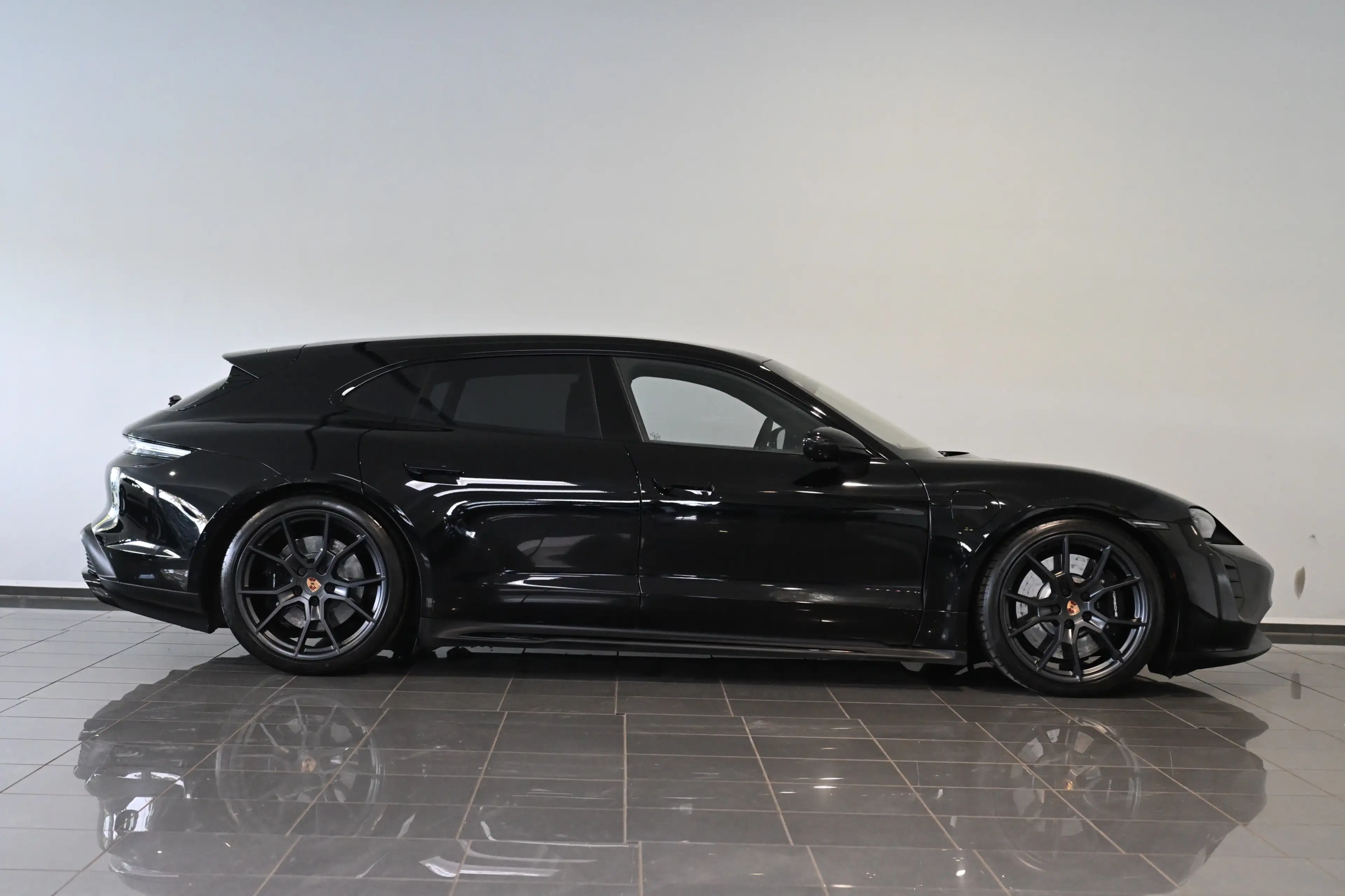 Porsche Taycan Sport Turismo GTS ACC Pano HUD 21-Zoll — photo 4