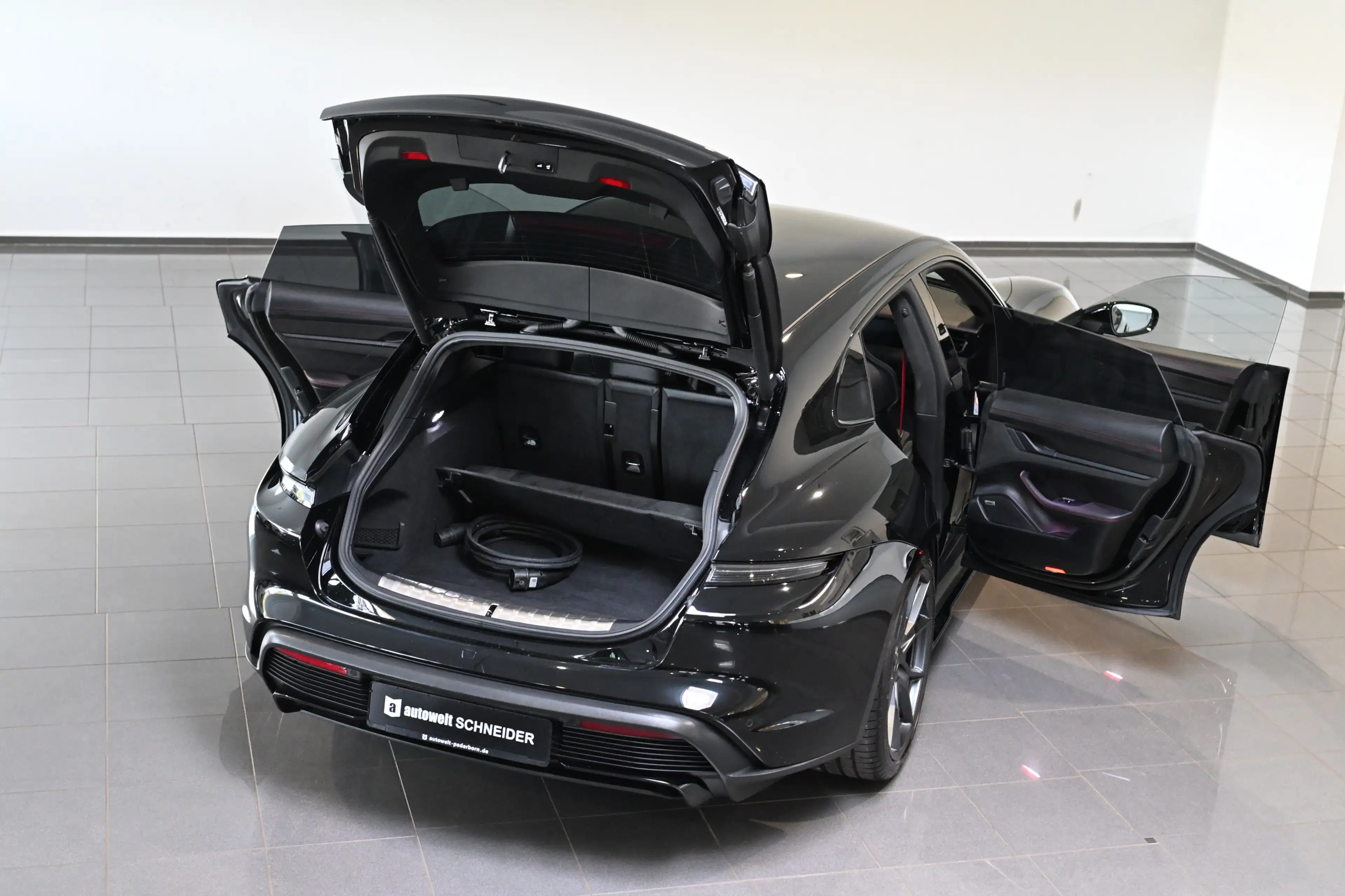Porsche Taycan Sport Turismo GTS ACC Pano HUD 21-Zoll — photo 6